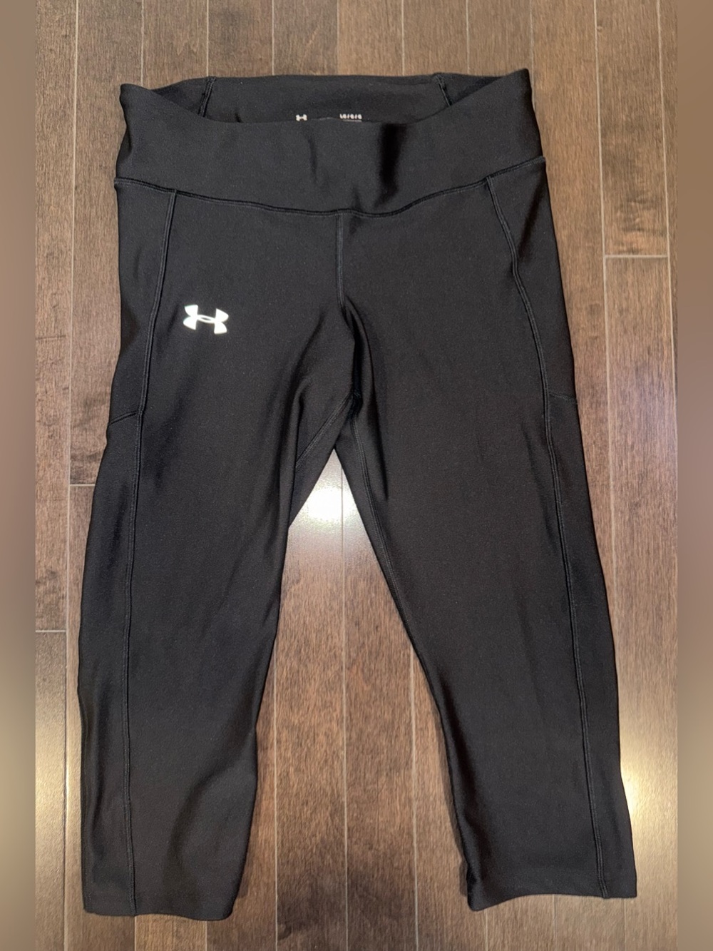 Under Armour BlackCropped Leggings